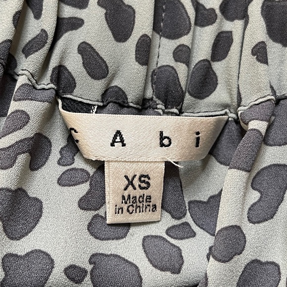 CAbi Leopard Print 🐆 Size XS Bella Skirt - Picture 3 of 5